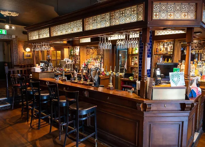  Edinburgh Whisky House