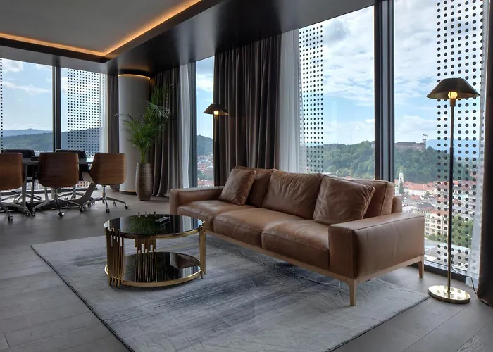 Grand Plaza Hotel & Congress Center