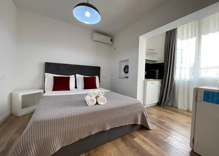 Central Studio Apartments