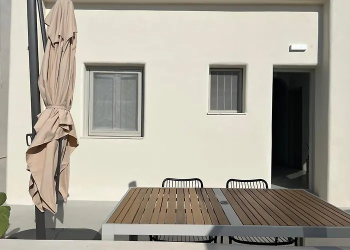 Hotel: Mod Santorini Vegan Accommodation