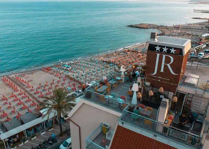 Hotel Jolly Roger