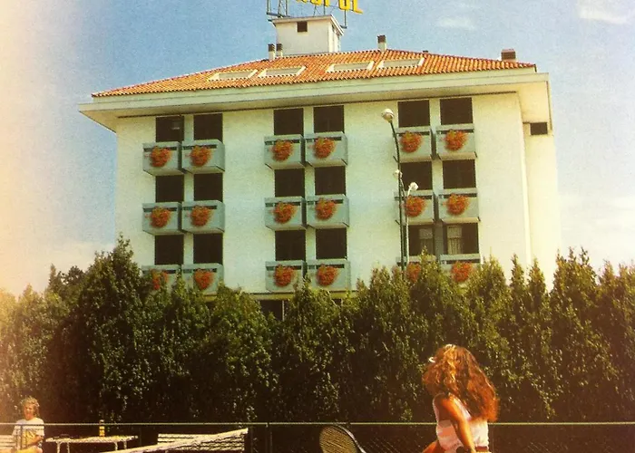 Ping Pong Hotel: Hotel Metropol