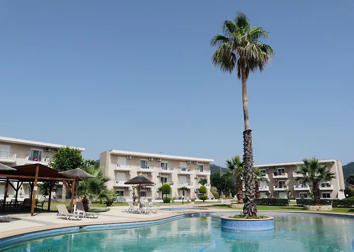 Hotel Sarti Beach