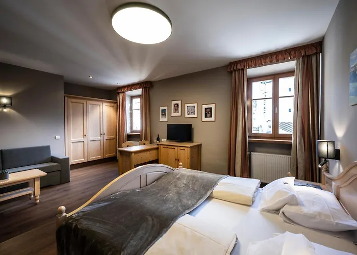 Golf Hotel: Hotel Zum Turm