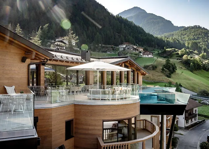 Resort: Das Central – Alpine . Luxury . Life