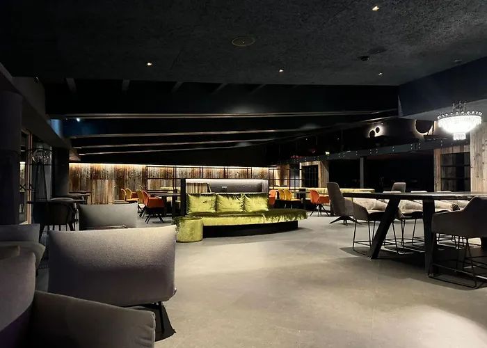 Zentrales Hotel: Alpotel Dolomiten