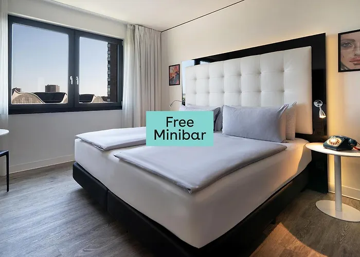 4-Sterne-Hotel: INNSiDE by Meliá Hamburg Hafen