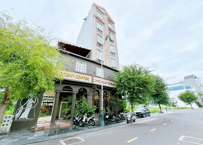 Hotel: Emerald Ocean Hotel