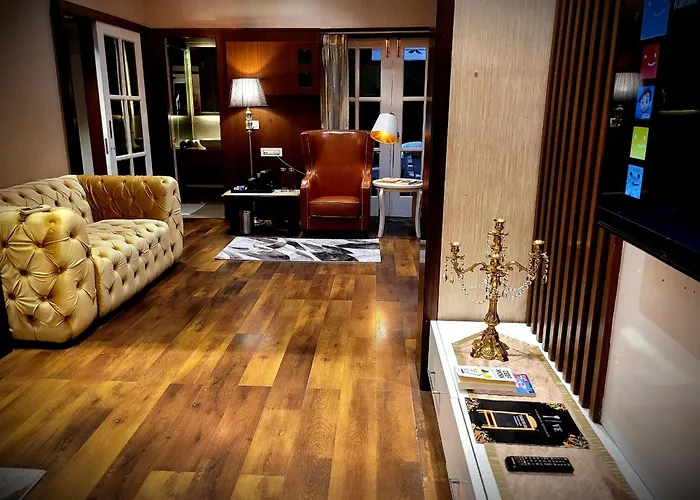 Victorian Elegance Luxury Stays