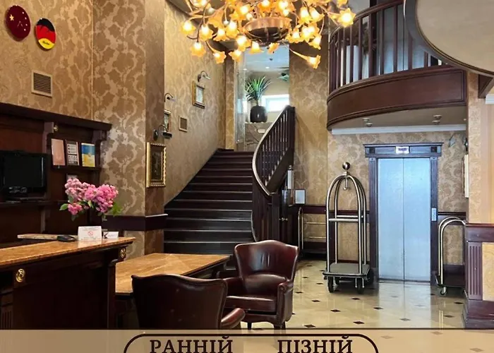 Hotel mit Aussicht: Frapolli Hotel On Deribasivska Street