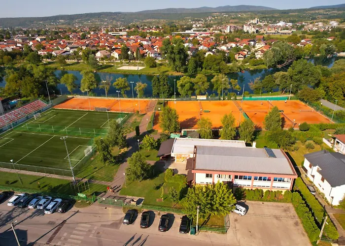 Günstiges Hotel: Swiss Plus Hotel