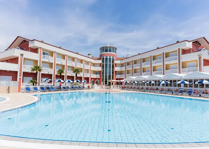 Hotel mit Pool: Hotel Olympus