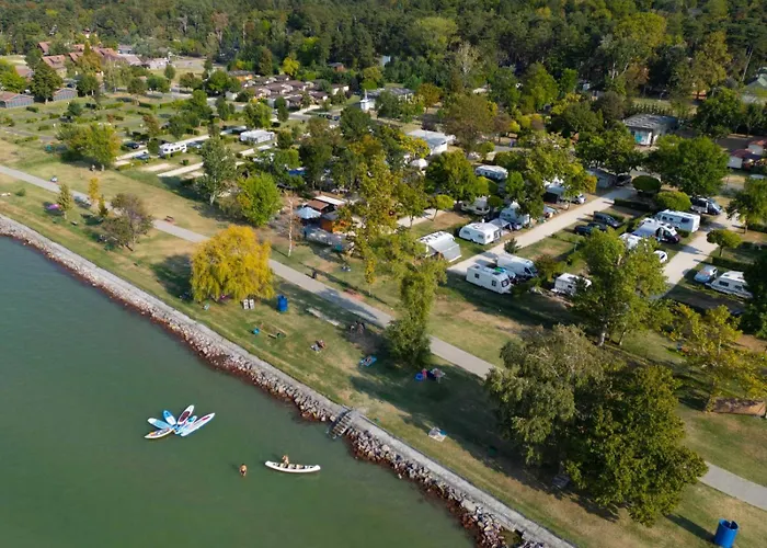 Haustierfreundliches Hotel: Aranypart Camping & Apartments