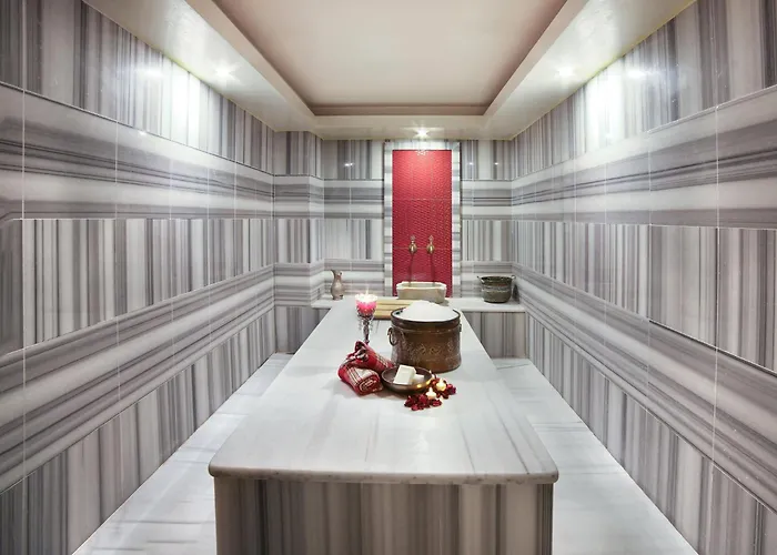 Jacuzzi-Hotel: Great Fortune Hotel & Spa