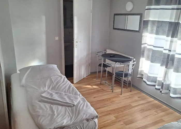 Zentrales Hotel: Pension Alis Augsburg