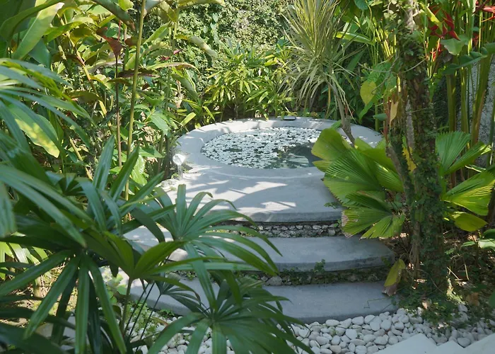 Jacuzzi-Hotel: Liv Canggu - An Urban Sanctuary