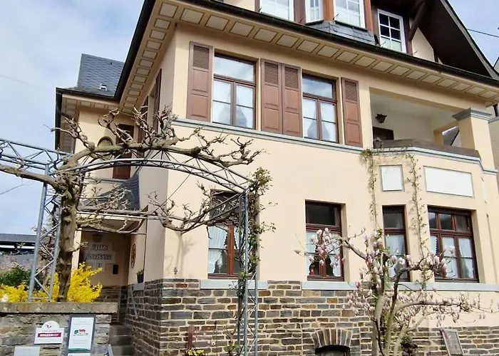 Pension Guide Ferienweingut Villa Hausmann