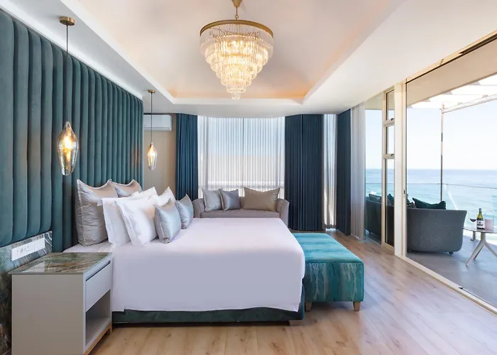 Views Boutique & Spa