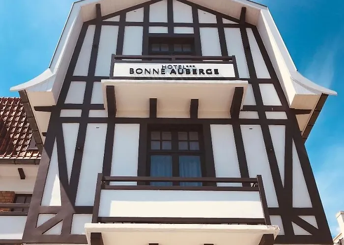 3-Sterne-Hotel: Hotel Bonne Auberge (Adults Only)