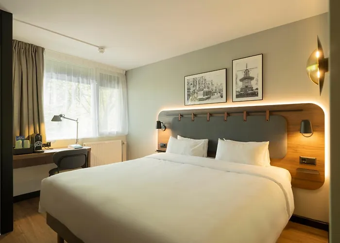 3-Sterne-Hotel: Campanile Hotel&Restaurant Eindhoven
