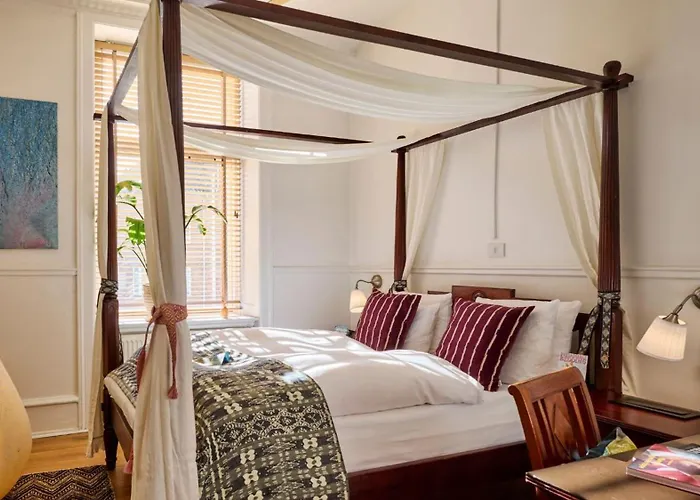 3-Sterne-Hotel: 66 Guldsmeden