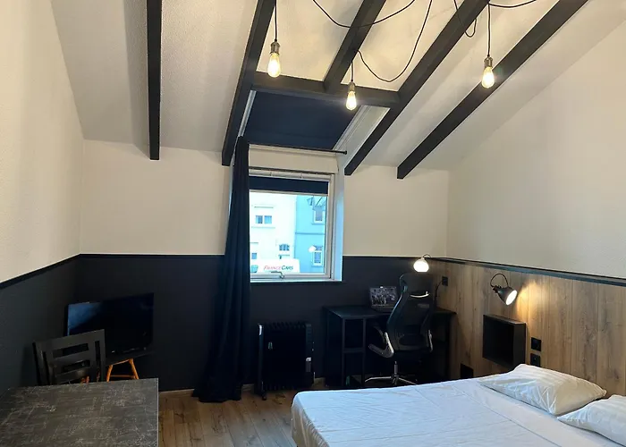 Hotel Porte De France - Self Check In By Homenhancement