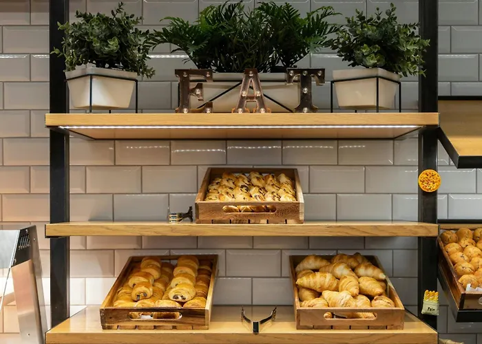 Moxy Stratford