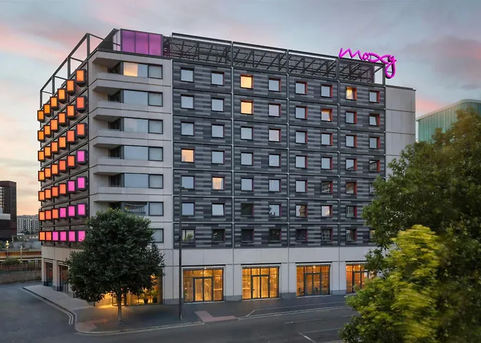 Moxy Stratford