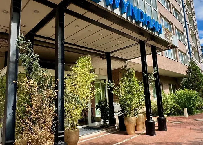 Wyndham Atrium