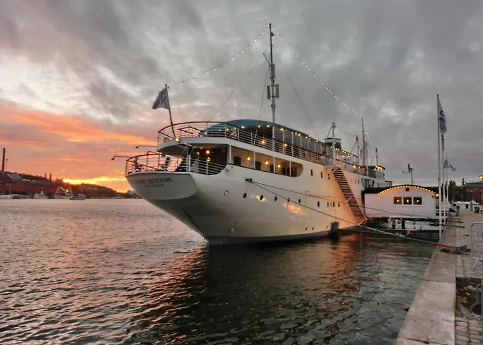 Mälardrottningen Yacht