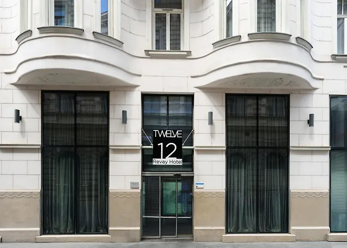 Günstiges Hotel: 12 Revay Hotel
