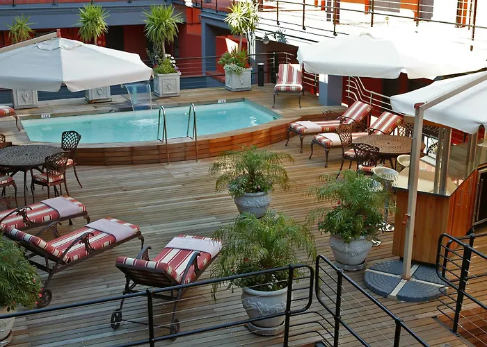  Cape Town Lodge