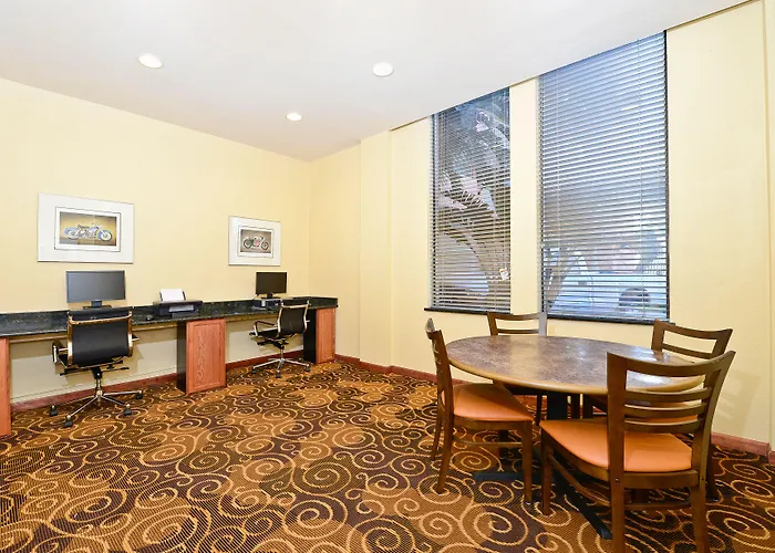Motel: Rushhh Daytona Beach, Tapestry Collection By Hilton