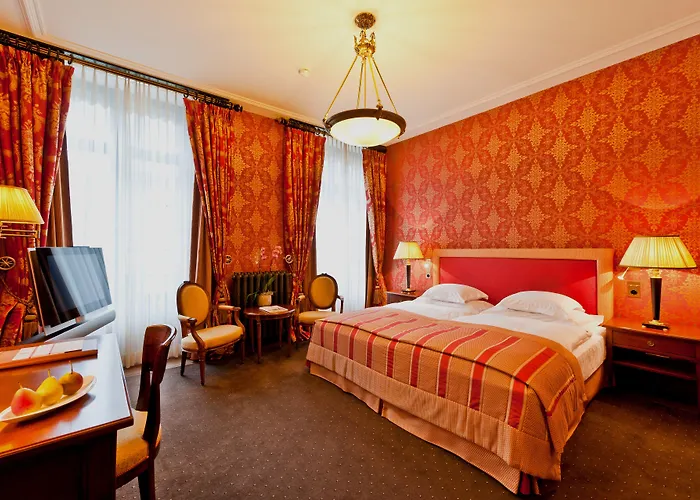 Romantisches Hotel: Grand Hotel LES TROIS ROIS