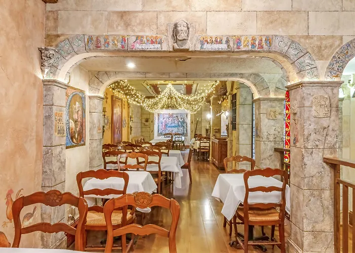 Cornell Hotel De France