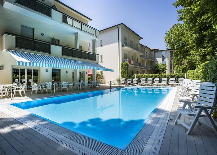 Jacuzzi-Hotel: Hotel Athena