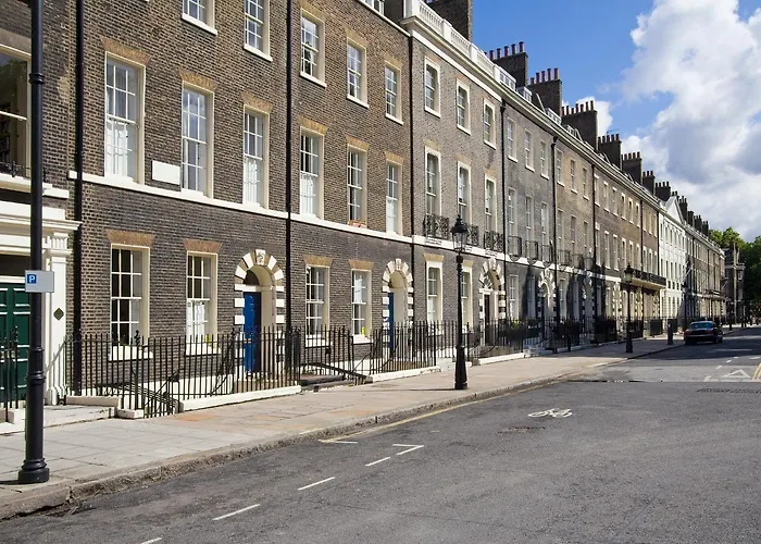 Gästehaus: Daisy Hotel