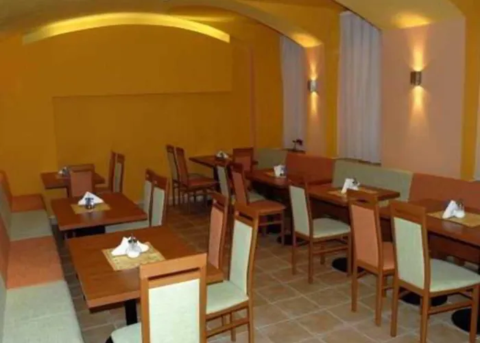 3-Sterne-Hotel: City Central De Luxe