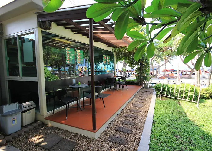  Twin Palms Resort Pattaya, Sha Extra Plus Certified
