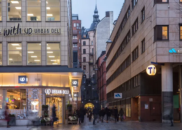 Boutique-Hotel: Hotel With Urban Deli