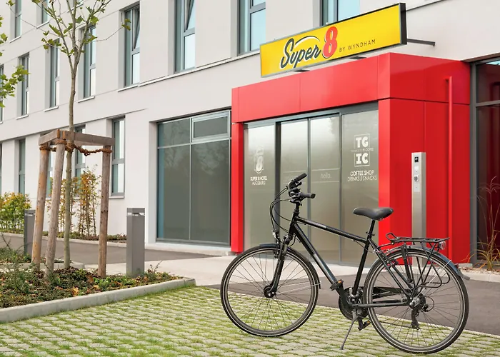 Super 8 By Wyndham Munich City North