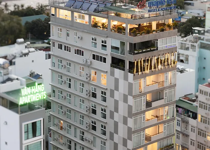 Maple Leaf Hotel & Apartment