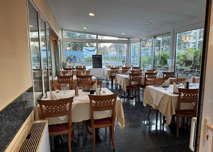 Hotel & Restaurant Garda