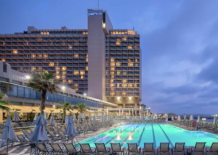 Vista At Hilton