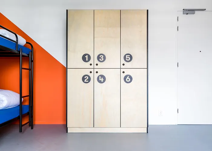Hotel nahe College: Via Amsterdam