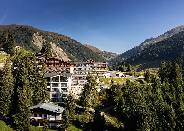 Ursprungs Panorama Hotel Königsleiten