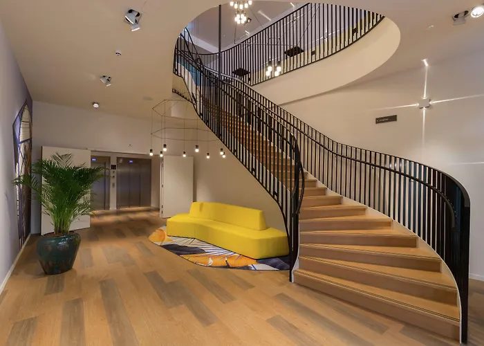 Hampton By Hilton Antwerp Central Station