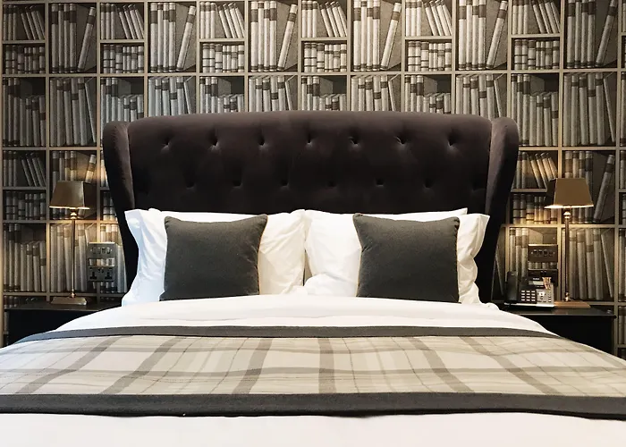 Grafton Arms Pub & Rooms