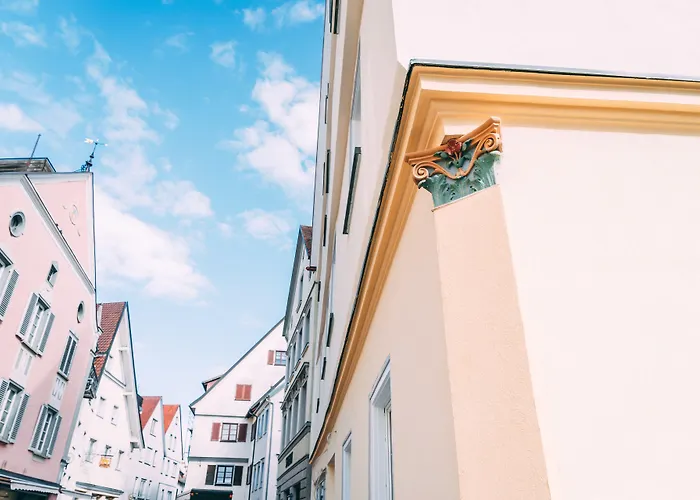 Ferienwohnungen Amtshaus Gut Huegle Boutique s