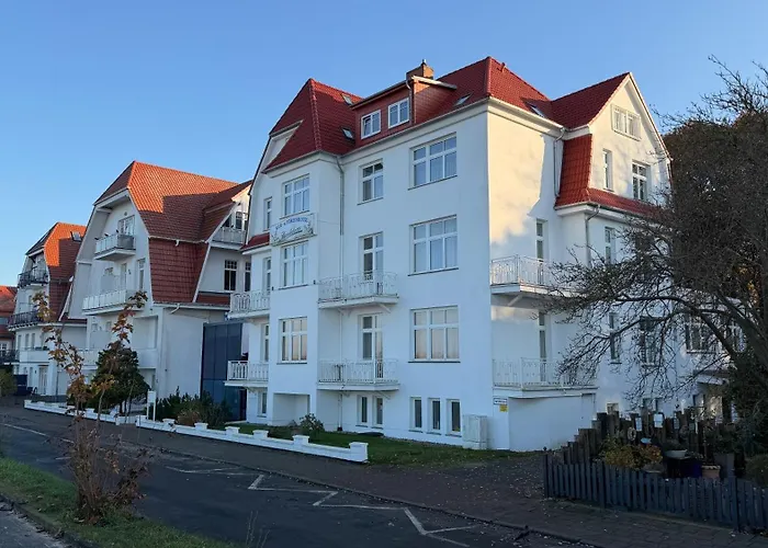 3-Sterne-Hotel: Sanddorn, Kur- und Ferienhotel, Direkte Strandlage, Meerblick, Fahrstuhl, Parkplatz